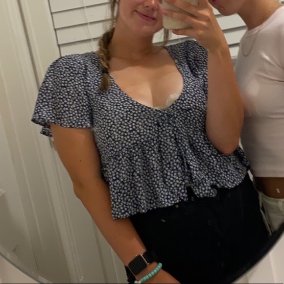 Flower Butterfly Sleeve Plunging Peplum Blouse - Picture 1 of 12